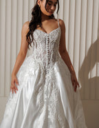 Chic Bridals Wedding Dress Hanna Hanna La Maison Bridal Boutique Ottawa Ontario