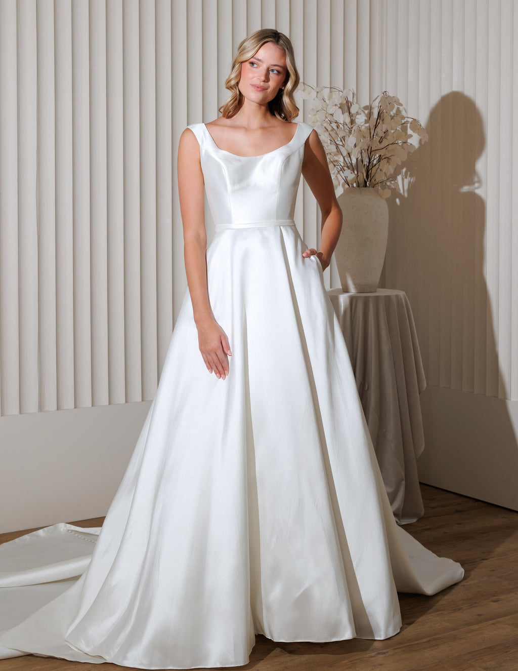 Chic Bridals Wedding Dress Harper Harper La Maison Bridal Boutique Ottawa Ontario