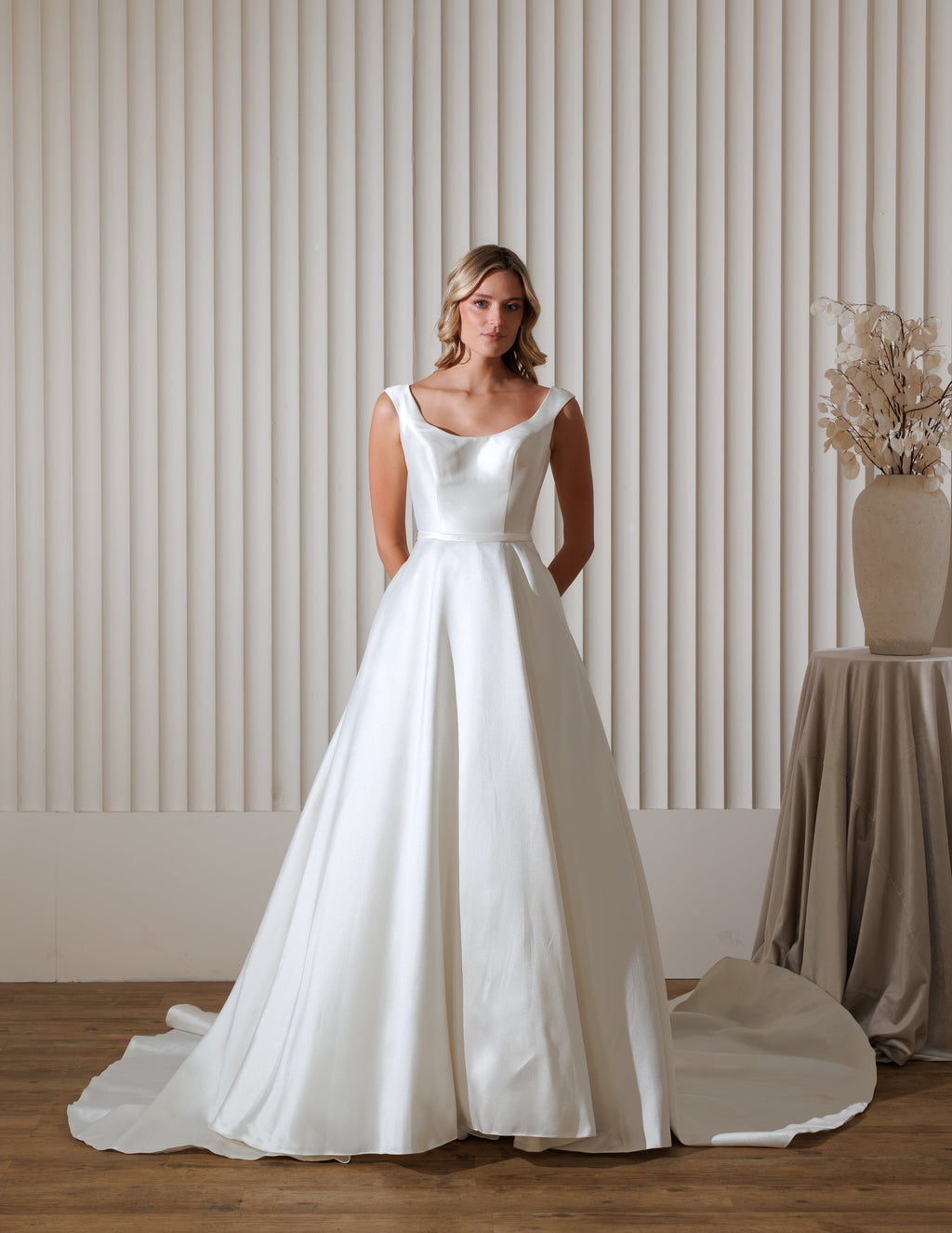 Chic Bridals Wedding Dress Harper Harper La Maison Bridal Boutique Ottawa Ontario