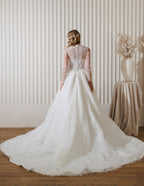 Chic Bridals Wedding Dress Hasina Hasina La Maison Bridal Boutique Ottawa Ontario