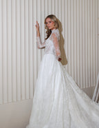 Chic Bridals Wedding Dress Hasina Hasina La Maison Bridal Boutique Ottawa Ontario
