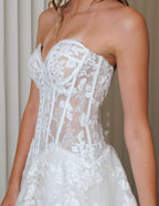 Chic Bridals Wedding Dress Hazelina Hazelina La Maison Bridal Boutique Ottawa Ontario