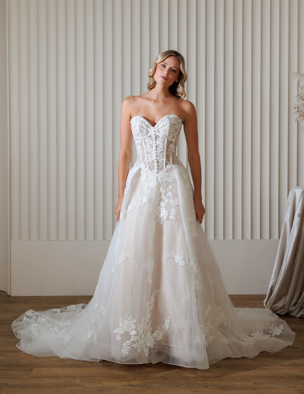 Chic Bridals Wedding Dress Hazelina Hazelina La Maison Bridal Boutique Ottawa Ontario
