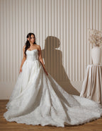 Chic Bridals Wedding Dress Heidana Heidana La Maison Bridal Boutique Ottawa Ontario