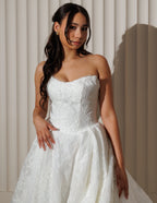 Chic Bridals Wedding Dress Heidana Heidana La Maison Bridal Boutique Ottawa Ontario
