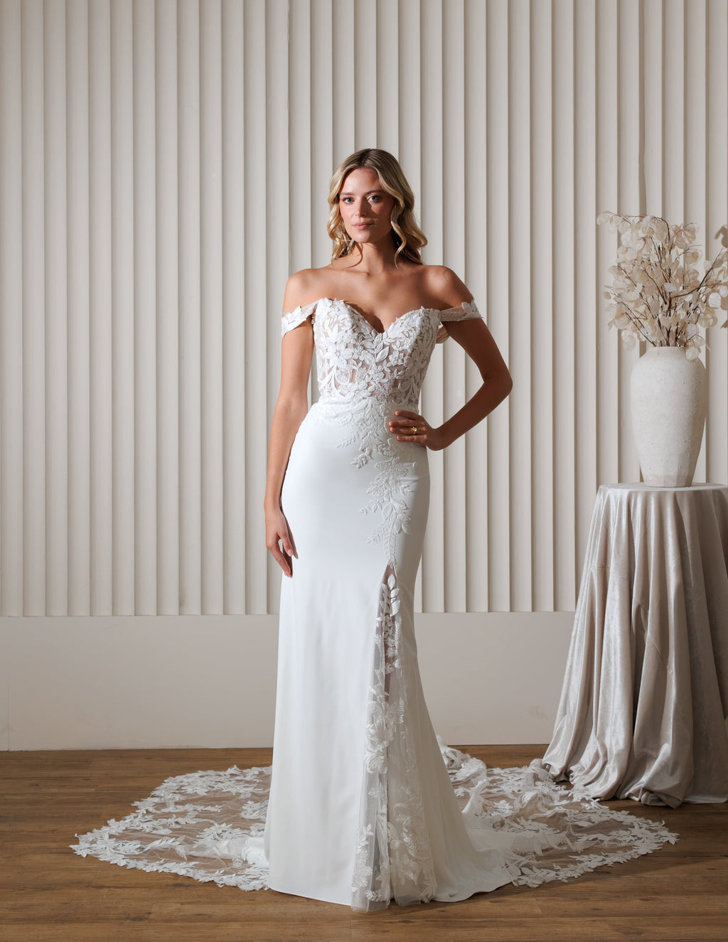 Chic Bridals Wedding Dress Hettina Hettina La Maison Bridal Boutique Ottawa Ontario