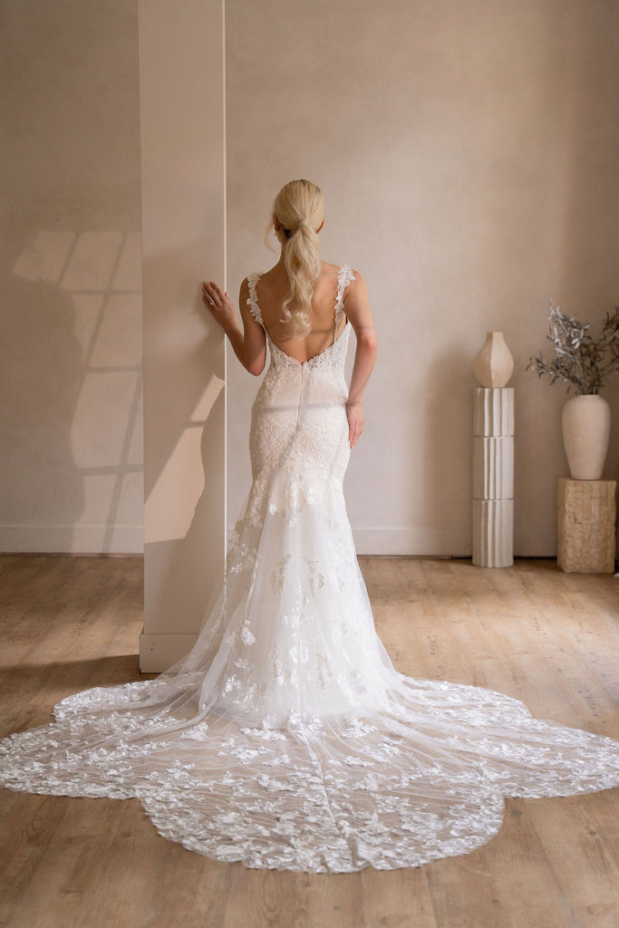 Chic Bridals Wedding Dress Nicole La Maison Bridal Boutique Ottawa Ontario