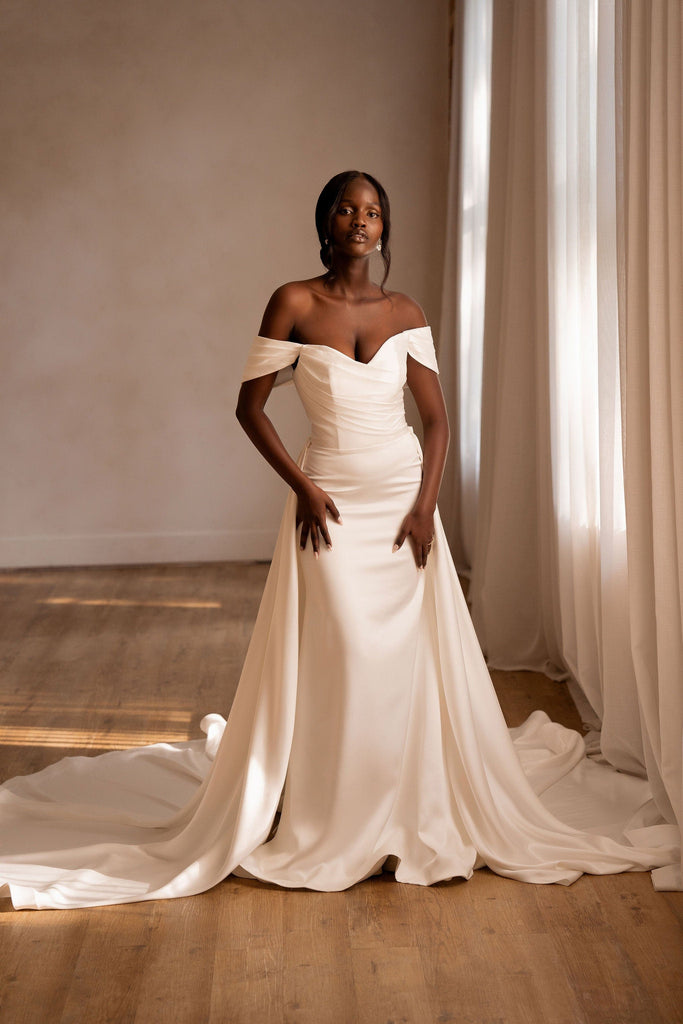 Chic Bridals Wedding Dress Phebe La Maison Bridal Boutique Ottawa Ontario