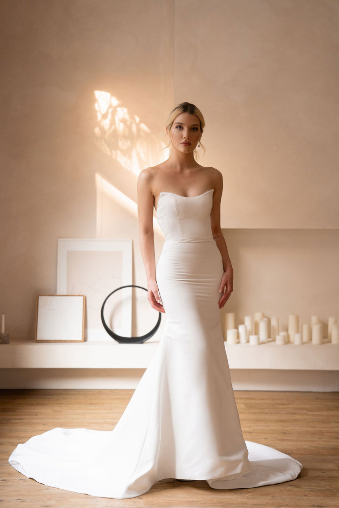 Chic Bridals Wedding Dress Rachel La Maison Bridal Boutique Ottawa Ontario