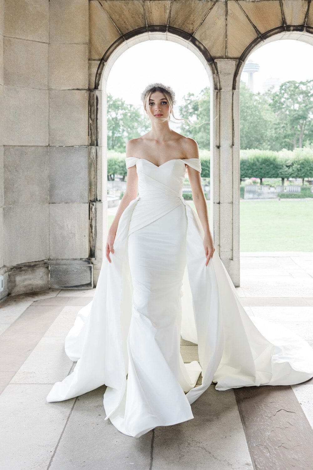 Chic Bridals Wedding Dresses Elegance La Maison Bridal Boutique Ottawa Ontario