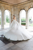 Chic Bridals Wedding Dresses Elegance La Maison Bridal Boutique Ottawa Ontario
