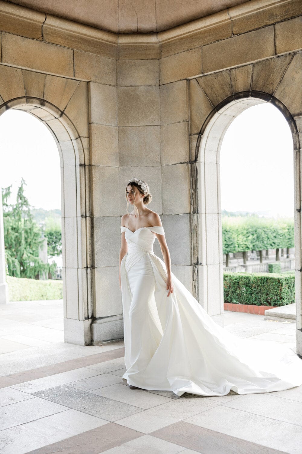 Chic Bridals Wedding Dresses Elegance La Maison Bridal Boutique Ottawa Ontario