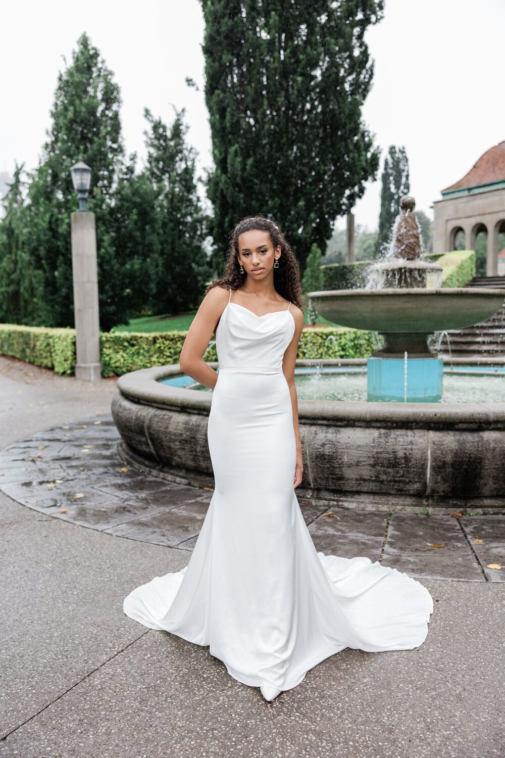 Chic Bridals Wedding Dresses Eli La Maison Bridal Boutique Ottawa Ontario