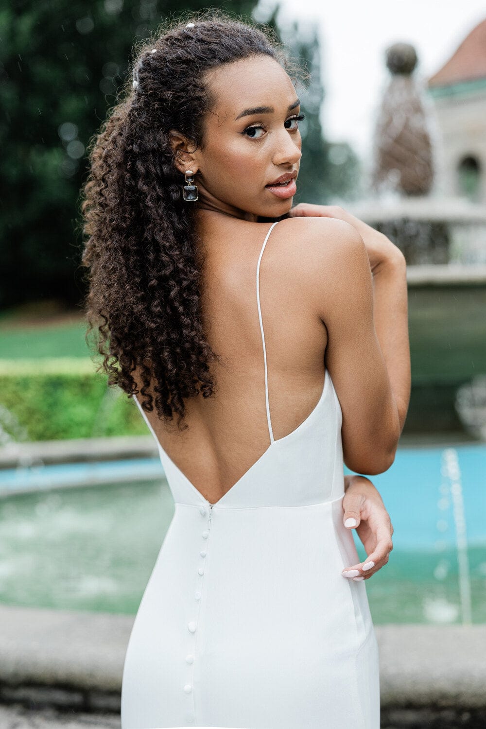 Chic Bridals Wedding Dresses Eli La Maison Bridal Boutique Ottawa Ontario