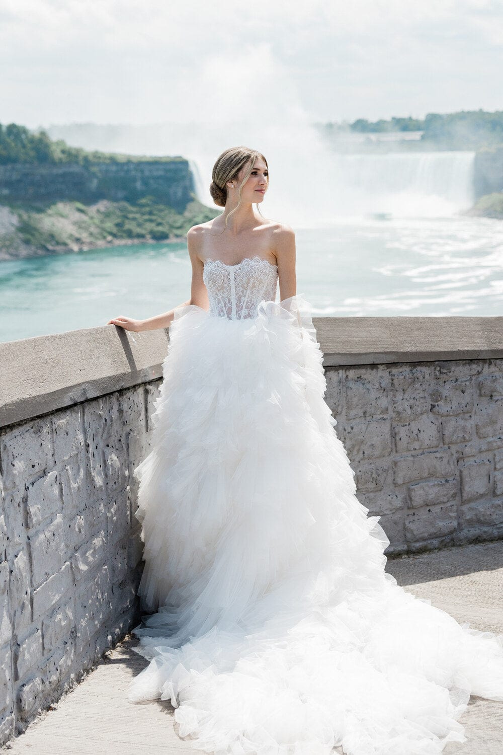 Chic Bridals Wedding Dresses Everleigh La Maison Bridal Boutique Ottawa Ontario