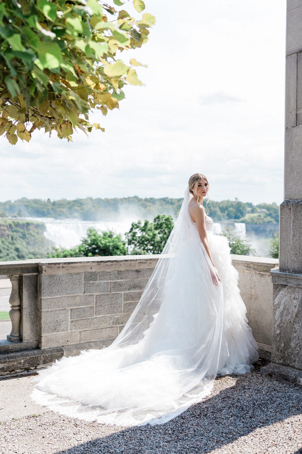 Chic Bridals Wedding Dresses Everleigh La Maison Bridal Boutique Ottawa Ontario