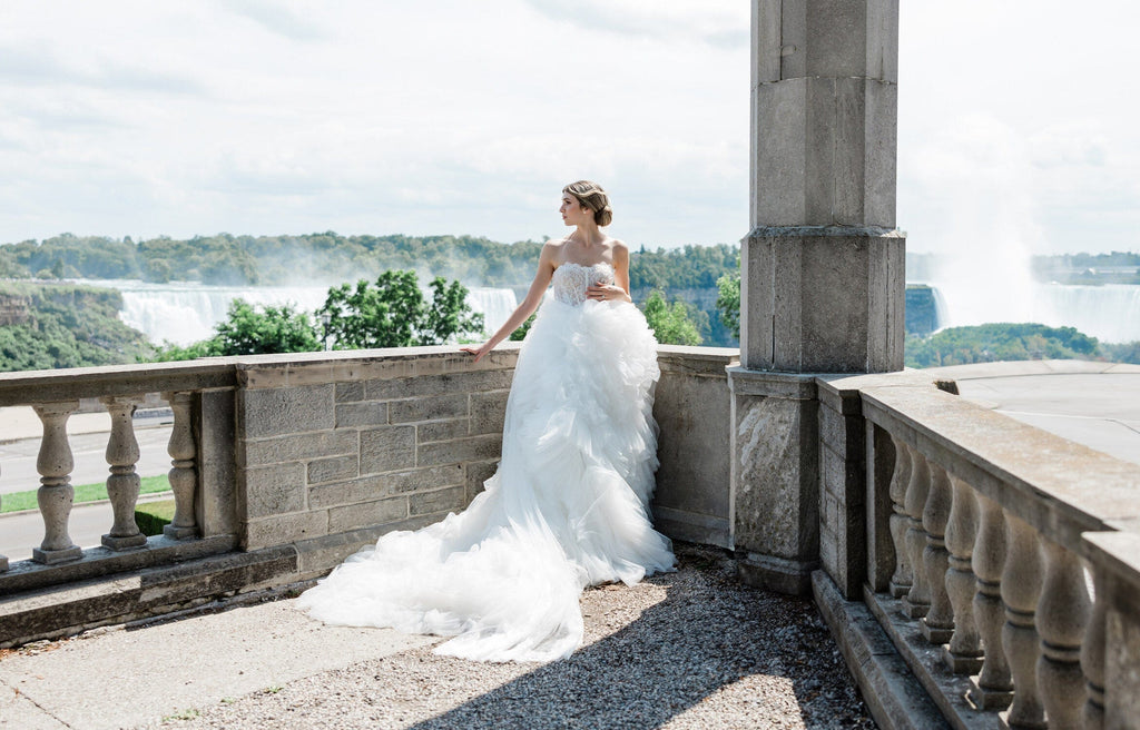 Chic Bridals Wedding Dresses Everleigh La Maison Bridal Boutique Ottawa Ontario