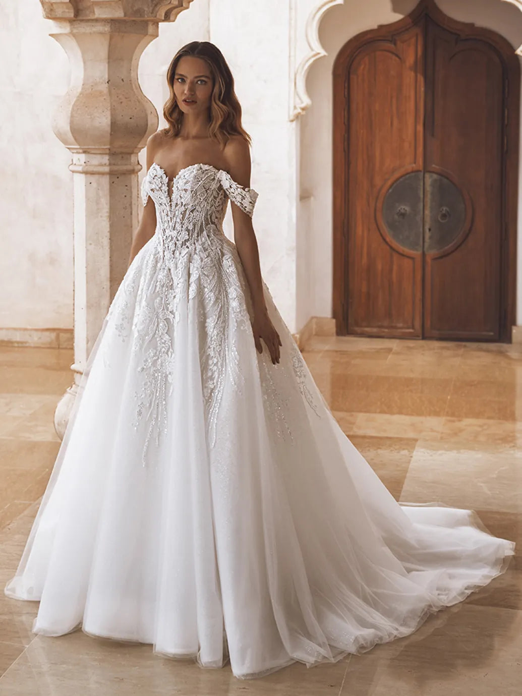 enzoani wedding dress Enzoani: Udelia beaded floral lace and corded lace VAIL | Enzoani