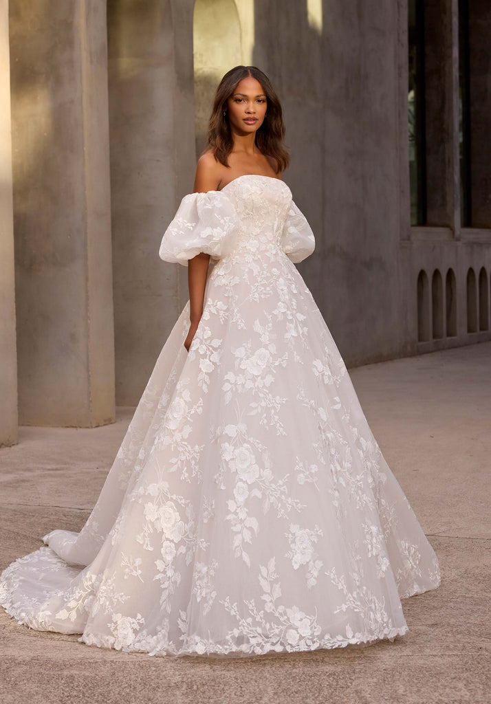 La Maison Bridal Boutique Wedding Dress MO2987 MO2987 La Maison Bridal Boutique Ottawa Ontario