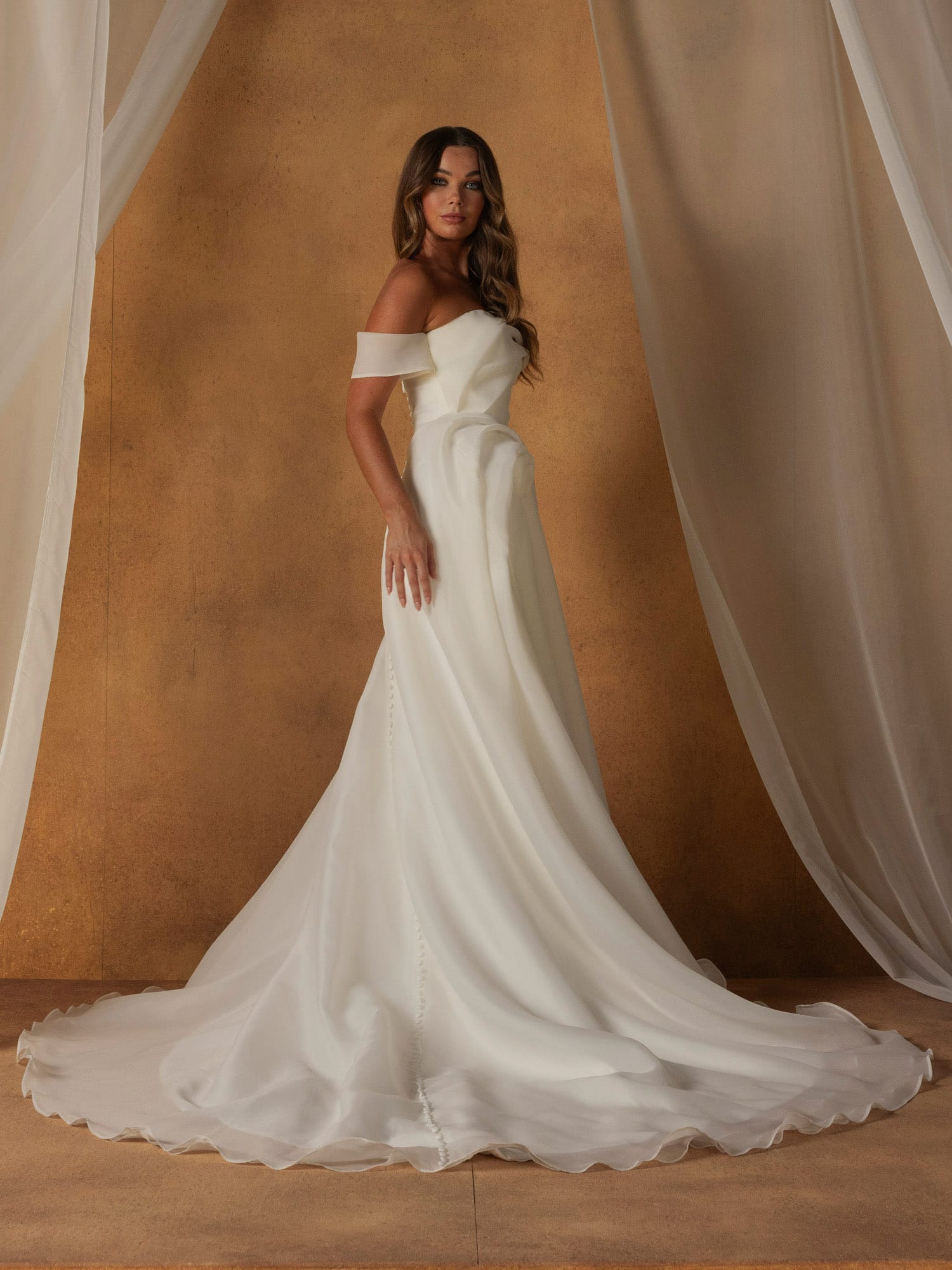 Madi Lane Wedding Dress Naveen Naveen La Maison Bridal Boutique Ottawa Ontario