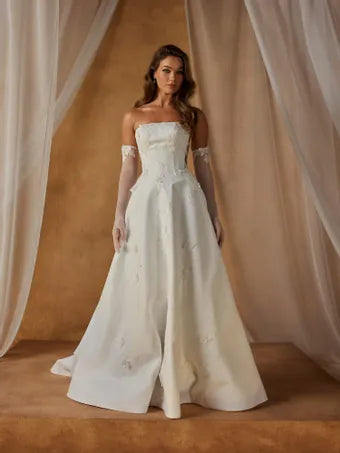 Madi Lane Wedding Dress Nesta Nesta La Maison Bridal Boutique Ottawa Ontario