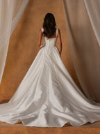 Madi Lane Wedding Dress Noon Noon La Maison Bridal Boutique Ottawa Ontario