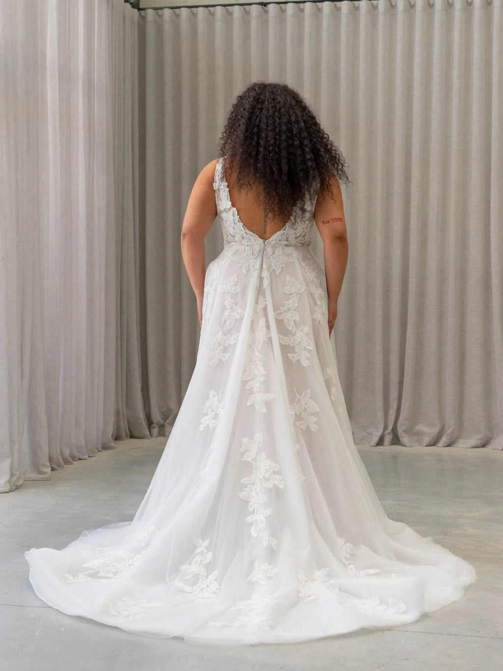 Madi Lane Wedding Dress Tala La Maison Bridal Boutique Ottawa Ontario