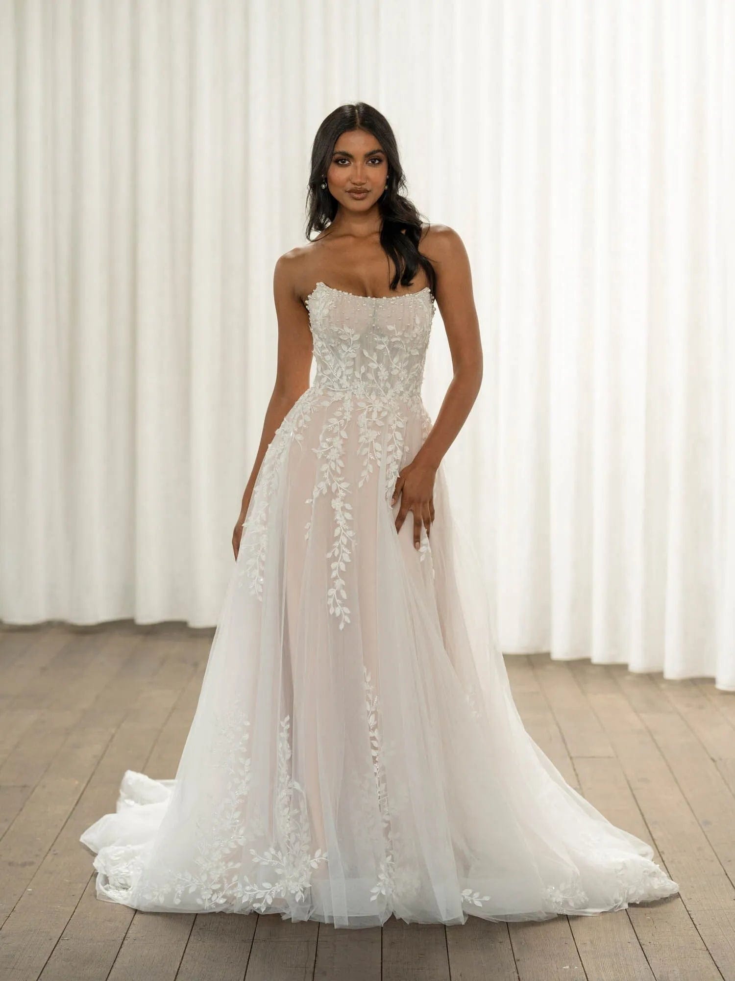 Madi Lane Wedding Dresses Thorne La Maison Bridal Boutique Ottawa Ontario
