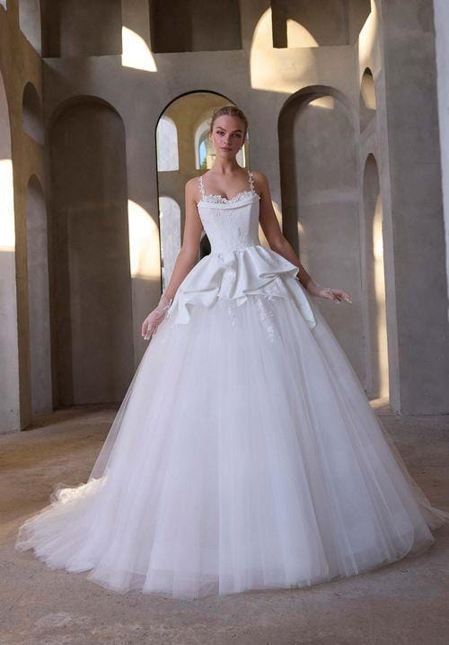 Morilee Trunk Show Wedding Dress MO2993 - Trunk Show MO2993 - Trunk Show La Maison Bridal Boutique Ottawa Ontario