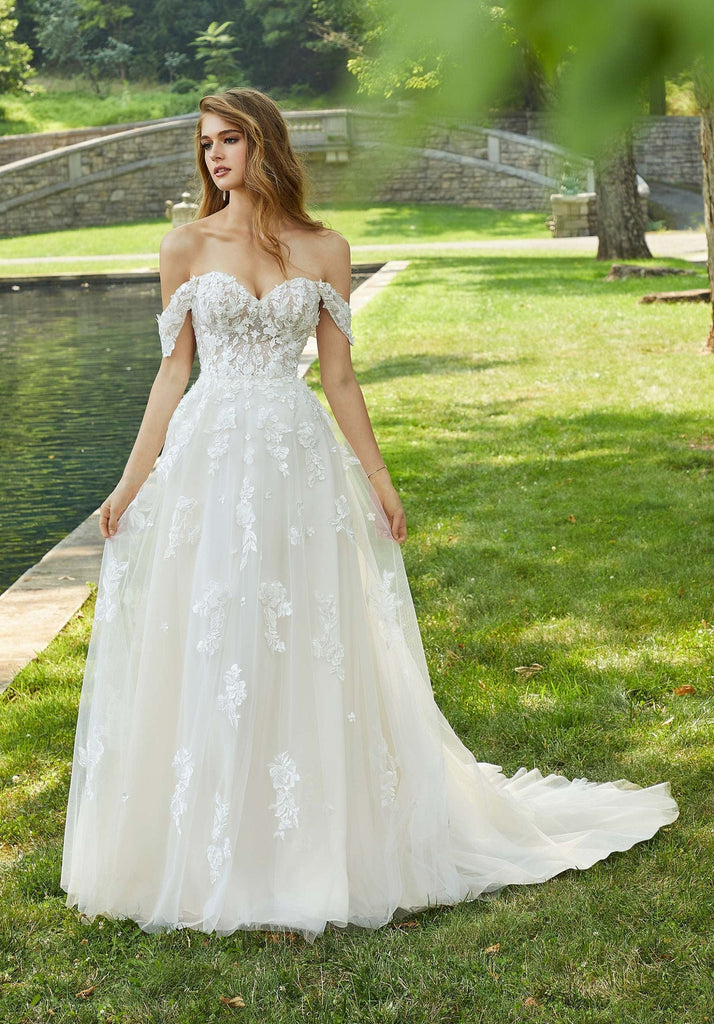 La Maison Bridal Boutique- Ottawa Wedding Dresses Boutique