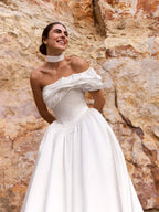 Pronovias Wedding Dress Abelaite Abelaite La Maison Bridal Boutique Ottawa Ontario