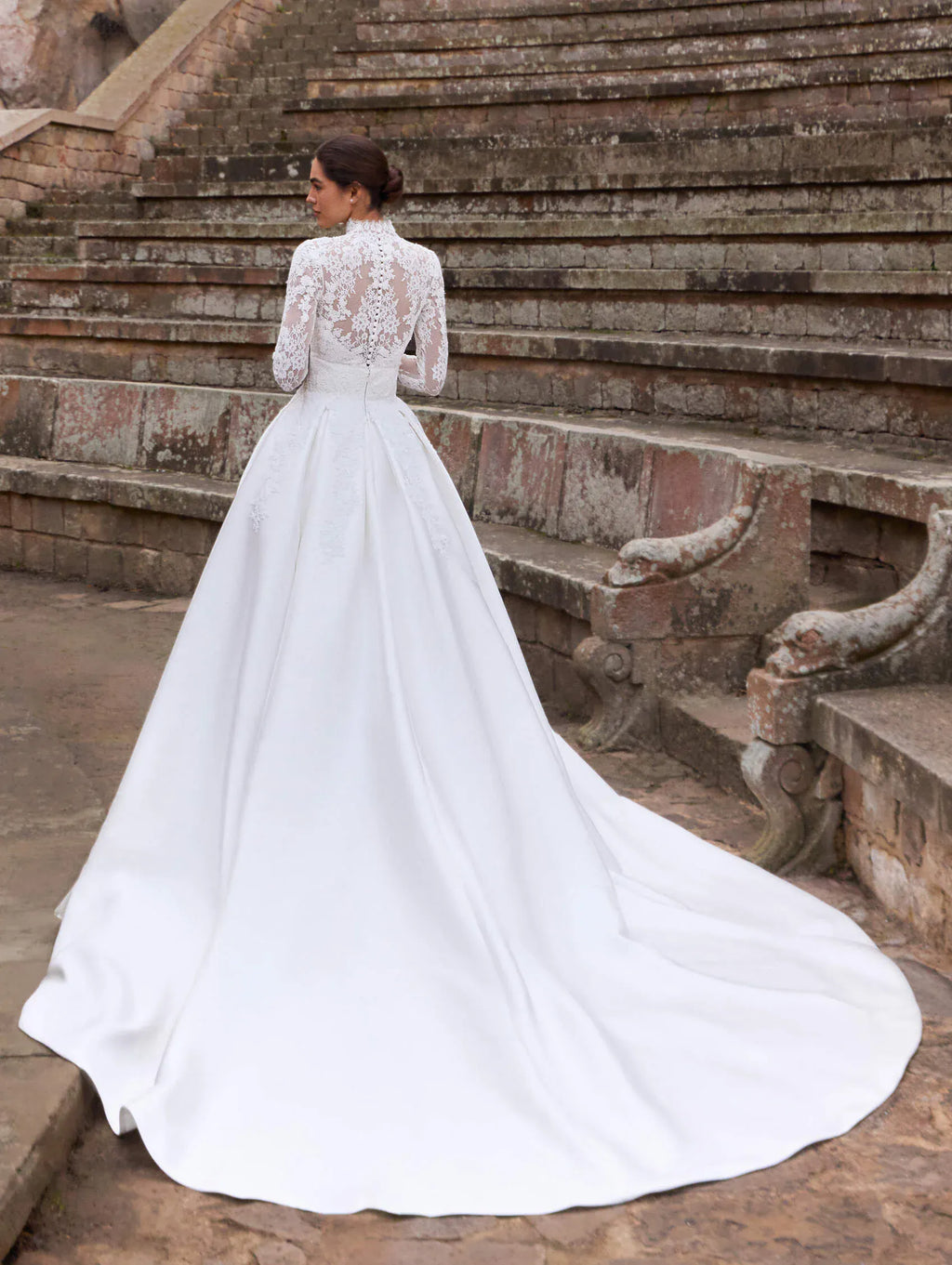 Pronovias Wedding Dress Baies Baies La Maison Bridal Boutique Ottawa Ontario