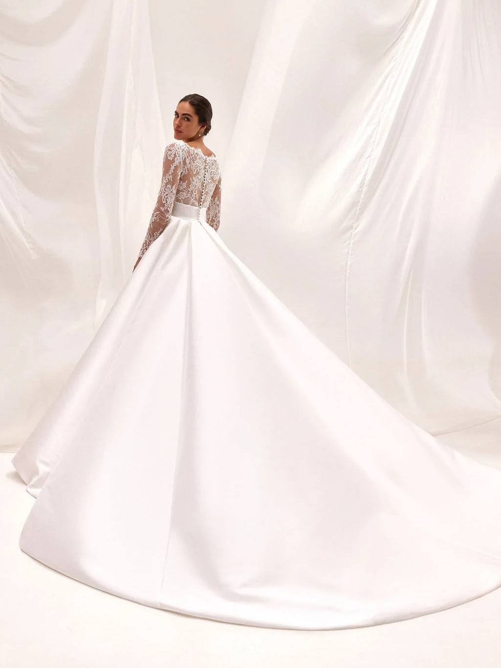 Pronovias Wedding Dress Celmina Celmina La Maison Bridal Boutique Ottawa Ontario