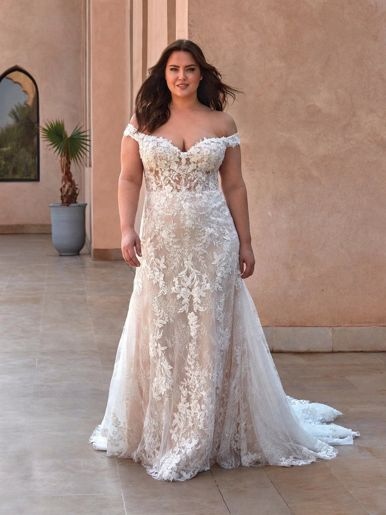 La Maison Bridal Boutique- Ottawa Wedding Dresses Boutique La Maison Bridal Boutique- Ottawa Wedding Dresses Boutique