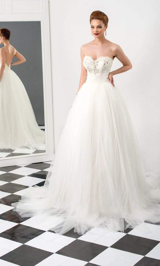 Bien Savvy Wedding Dress Sharon La Maison Bridal Boutique Ottawa Ontario