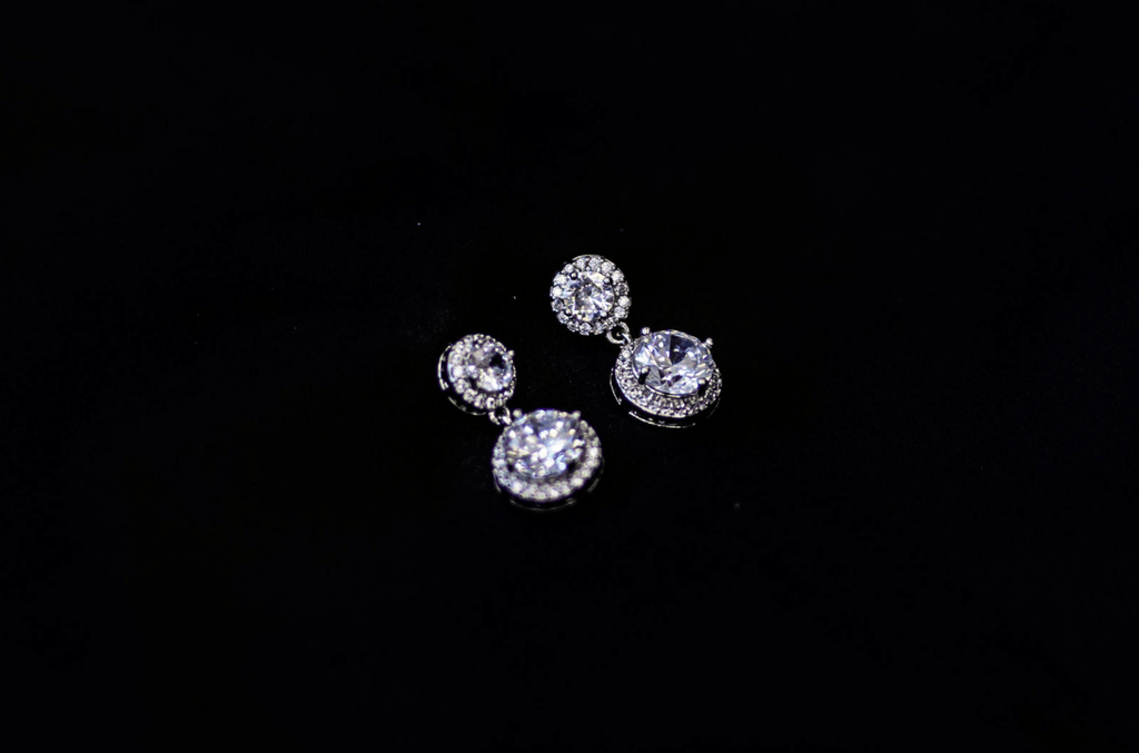 Chic Bridals Bridal Earrings EA-021 La Maison Bridal Boutique Ottawa Ontario
