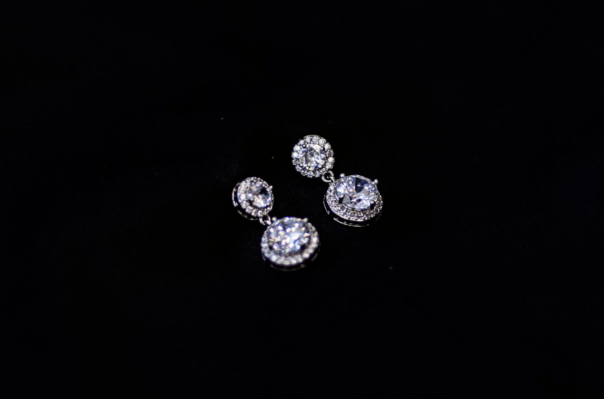 Chic Bridals Bridal Earrings EA-021 La Maison Bridal Boutique Ottawa Ontario