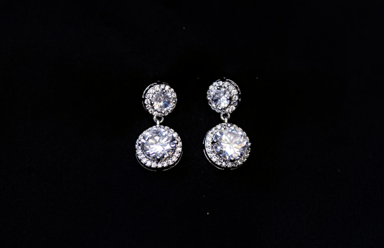 Chic Bridals Bridal Earrings EA-021 La Maison Bridal Boutique Ottawa Ontario