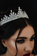 Chic Bridals Bridal Tiara HP-006 La Maison Bridal Boutique Ottawa Ontario