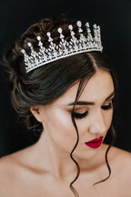Chic Bridals Bridal Tiara HP-019 La Maison Bridal Boutique Ottawa Ontario