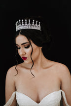 Chic Bridals Bridal Tiara HP-019 La Maison Bridal Boutique Ottawa Ontario