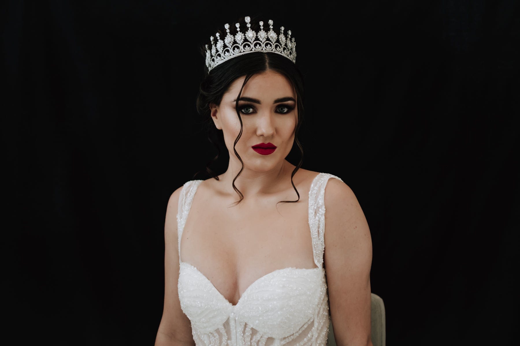 Chic Bridals Bridal Tiara HP-032 La Maison Bridal Boutique Ottawa Ontario