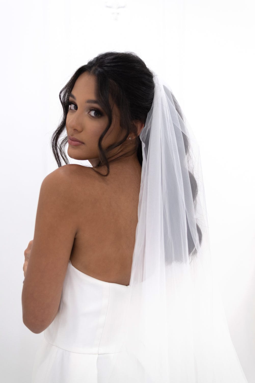 Chic Bridals Bridal Veils Dayna Veil La Maison Bridal Boutique Ottawa Ontario