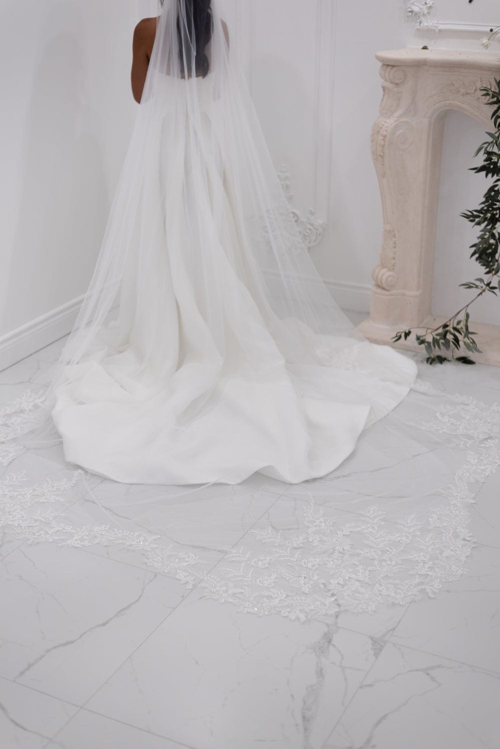 Chic Bridals Bridal Veils Dayna Veil La Maison Bridal Boutique Ottawa Ontario
