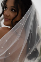Chic Bridals Bridal Veils Pearl Veil scattered La Maison Bridal Boutique Ottawa Ontario
