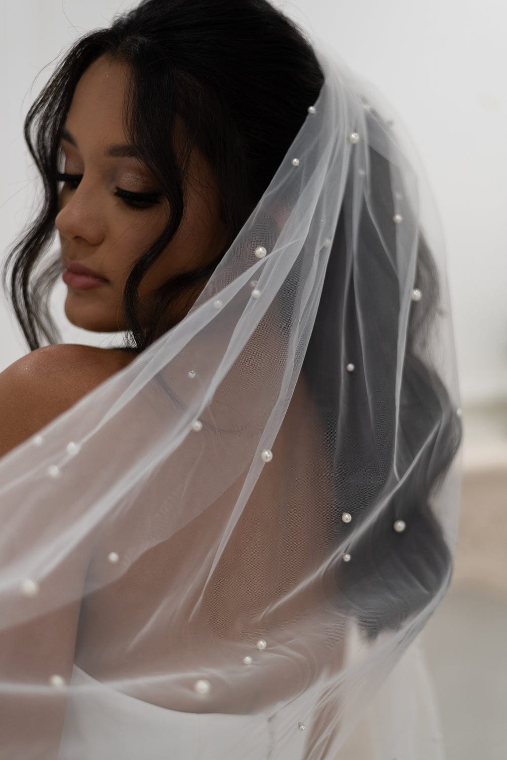 Chic Bridals Bridal Veils Pearl Veil scattered La Maison Bridal Boutique Ottawa Ontario
