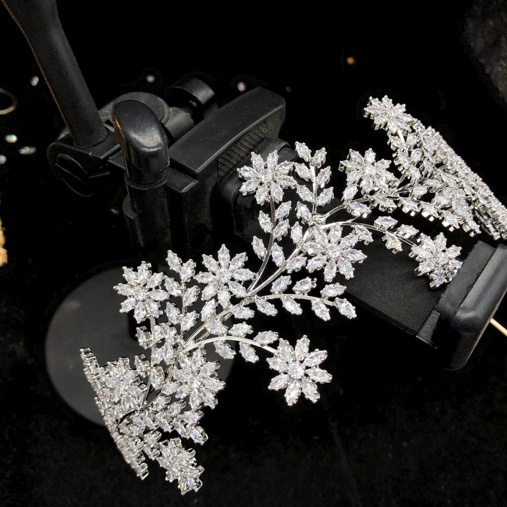 Chic Bridals Headpieces HP-008 La Maison Bridal Boutique Ottawa Ontario