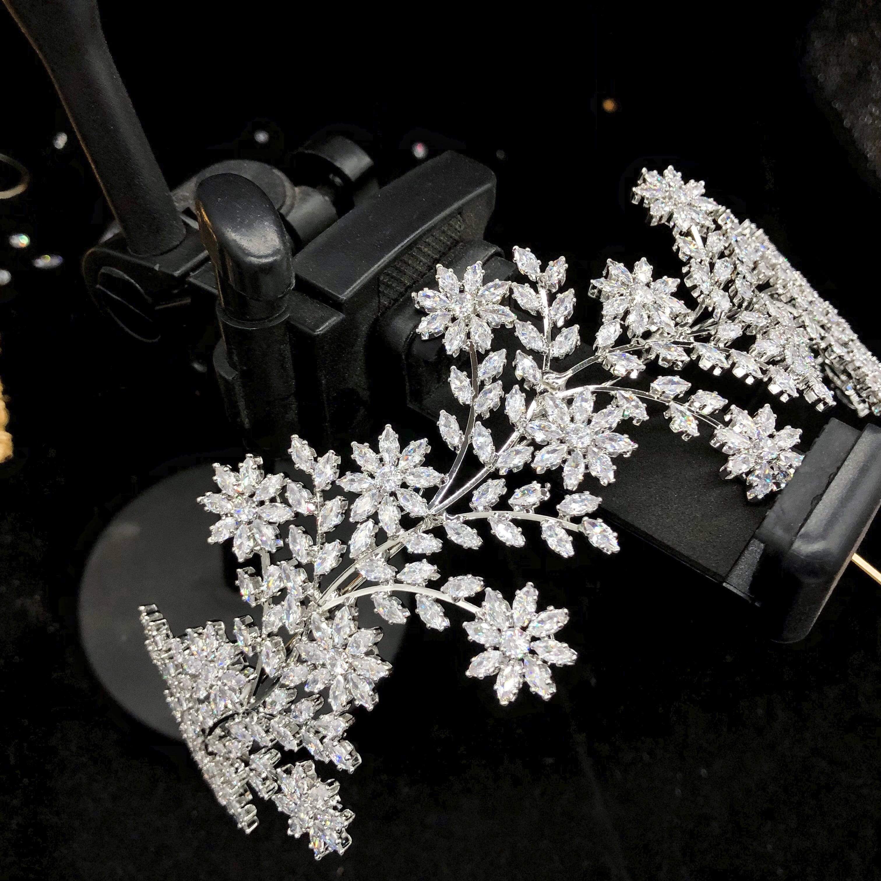 Chic Bridals Headpieces HP-008 La Maison Bridal Boutique Ottawa Ontario
