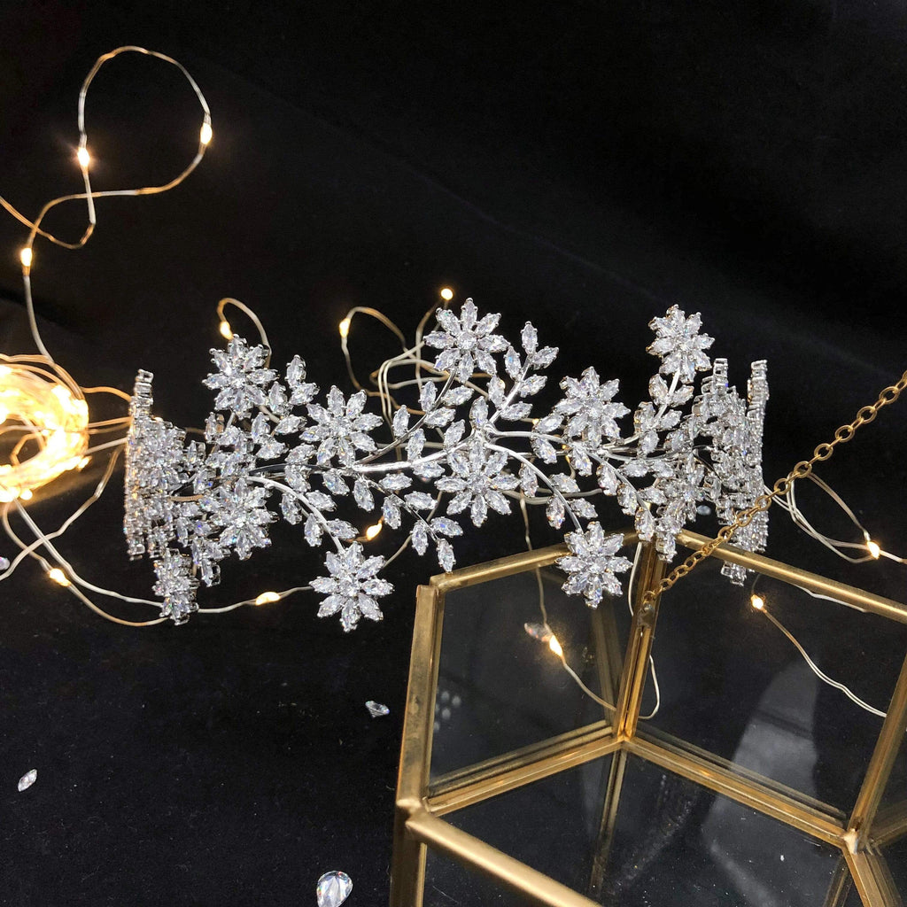 Chic Bridals Headpieces HP-008 La Maison Bridal Boutique Ottawa Ontario