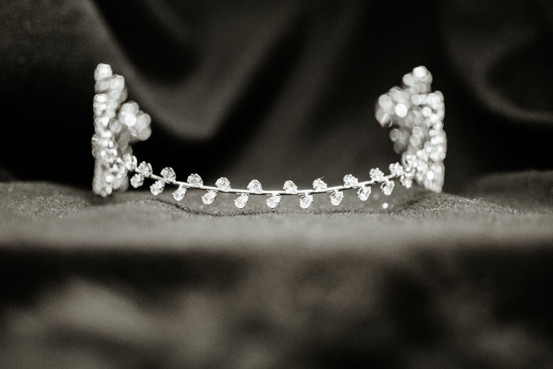 Chic Bridals Headpieces HP-010 La Maison Bridal Boutique Ottawa Ontario
